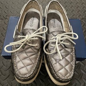 Sperry Top Sider Women’s Size 8 Silver Metallic